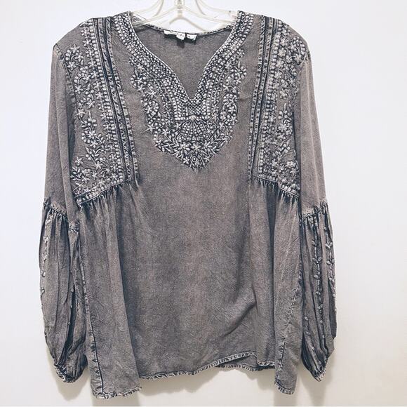 Solitaire Boho Embroidery Long Balloon Sleeves Top Small NWT - Picture 1 of 8